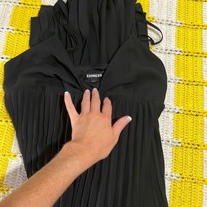 💔Beautiful Pleaded Dress💔